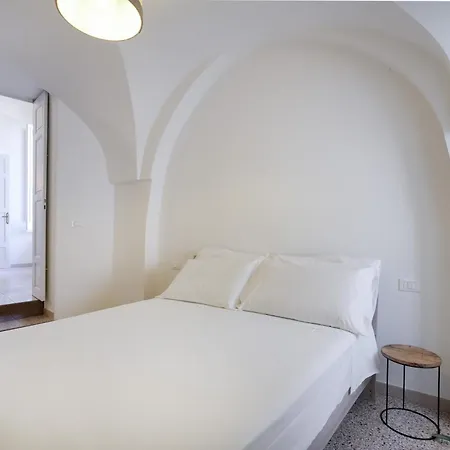 別荘 La Maison De Pierre チステルニーノ